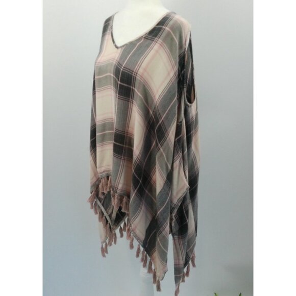 Ivy Jane Plaid Poncho Women's One Size Pink Gray Tassel Trim Shoulder Cutouts - Picture 3 of 9
